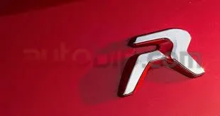 Peugeot 208 R تستعد