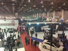 معرض وهران يسجل حضورا جماهريا غير مسبوق 