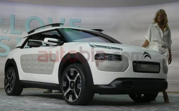 Citroën تطلق رسميا C4 Cactus