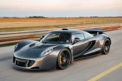 Hennessey Venom GT أسرع سيارة رياضية في العالم