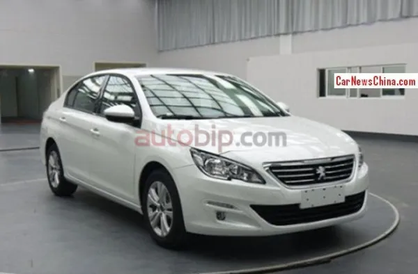 Peugeot 408 الجديدة قبل عرضها في بكين