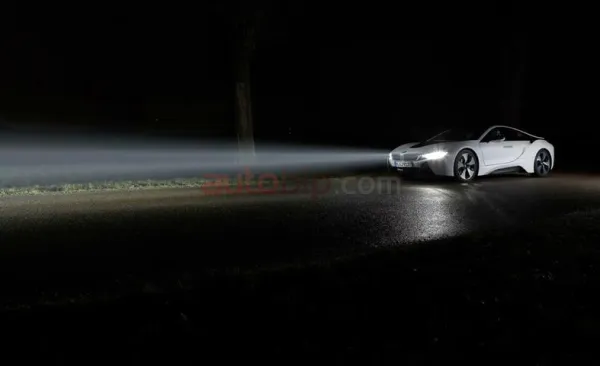 اكتشفوا « BMW i8 »