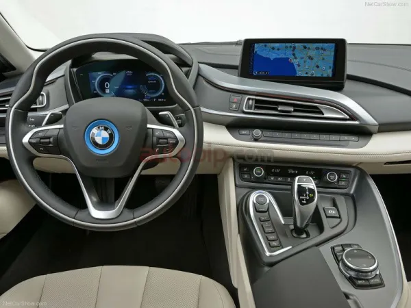 اكتشفوا « BMW i8 »