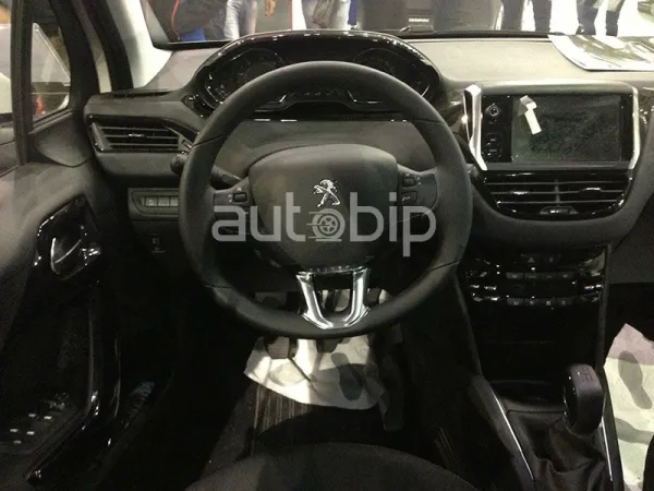 Autowest 2014 / Peugeot : تخفيضات المعرض الخاصة بـ 208