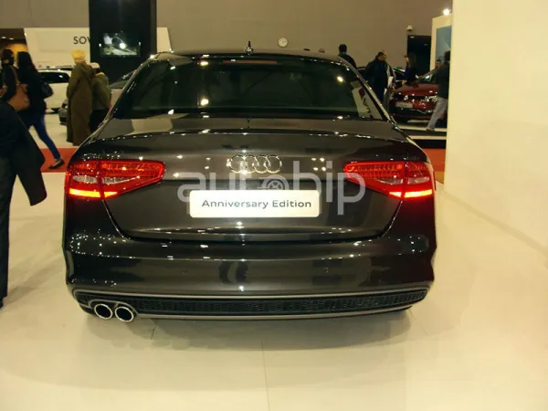 Autowest 2014 / Peugeot : النسخة المحدودة Audi A4 Anniversary Edition