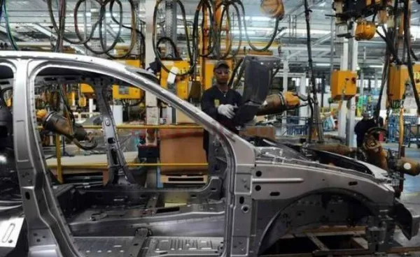 Usine Renault en Algérie : Boulons et vis viendront de Oued Rhiou